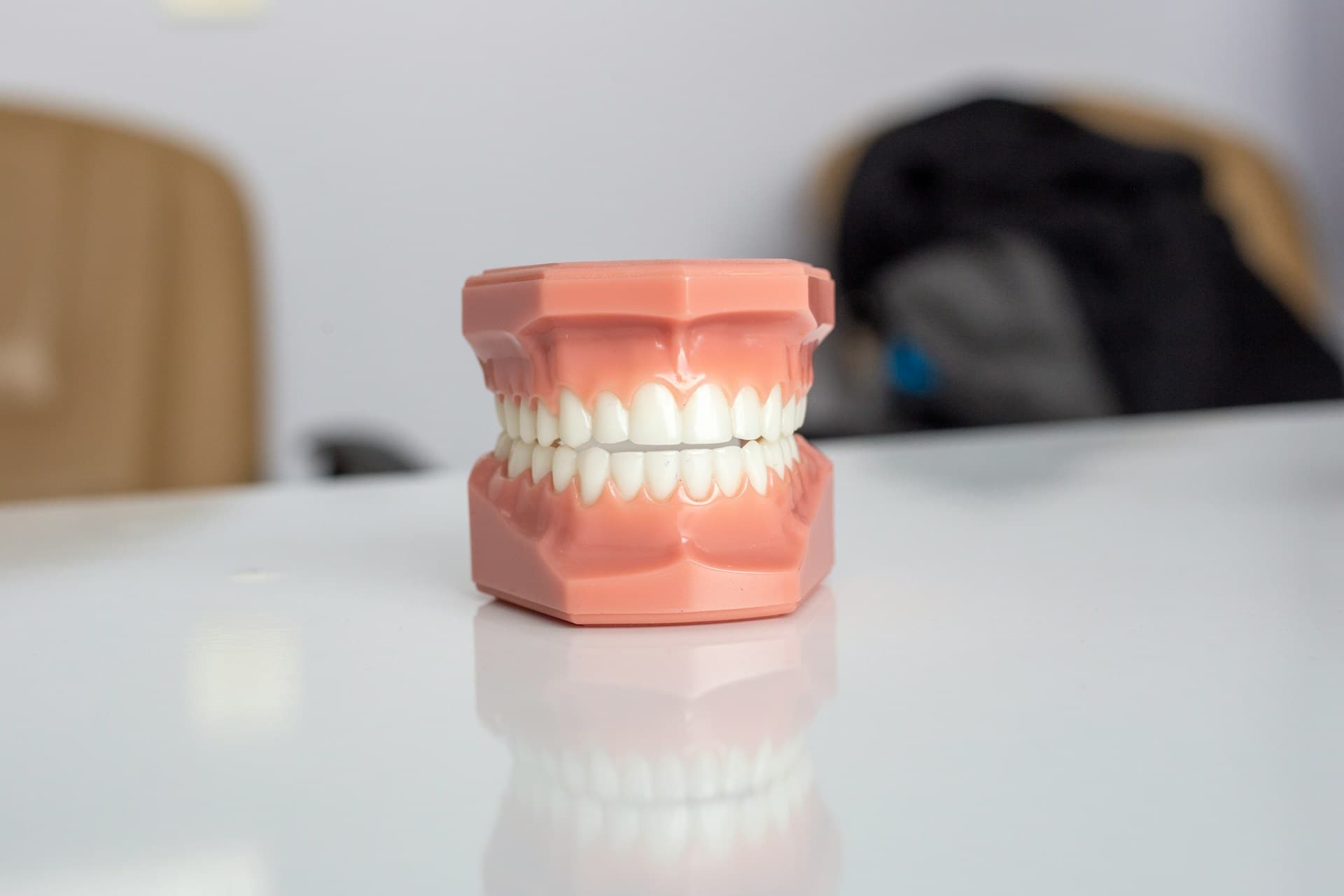 Porcelain Veneers Thailand: Quality, Materials & Results | 2026